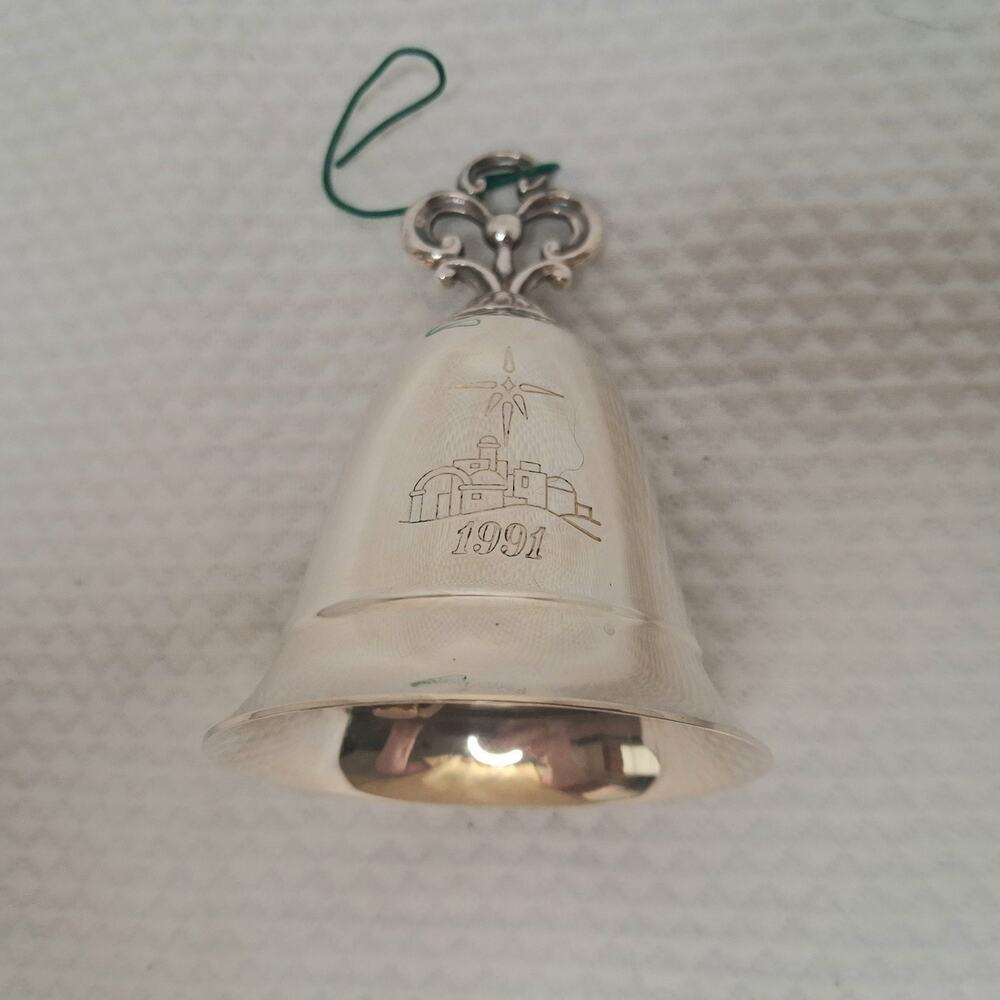 Vintage Kirk Stieff 1991 Silverplate Bell Ornament Music Box Christmas No Box